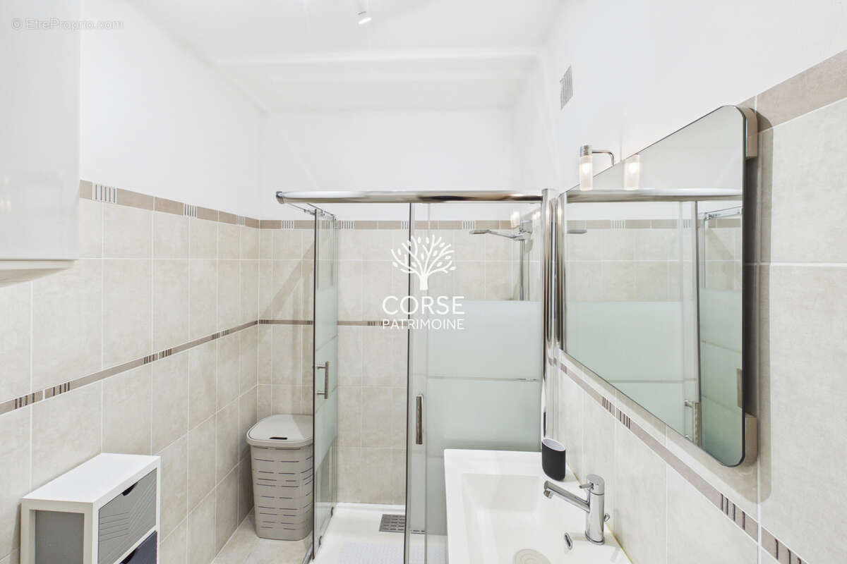 Appartement à SARI-SOLENZARA