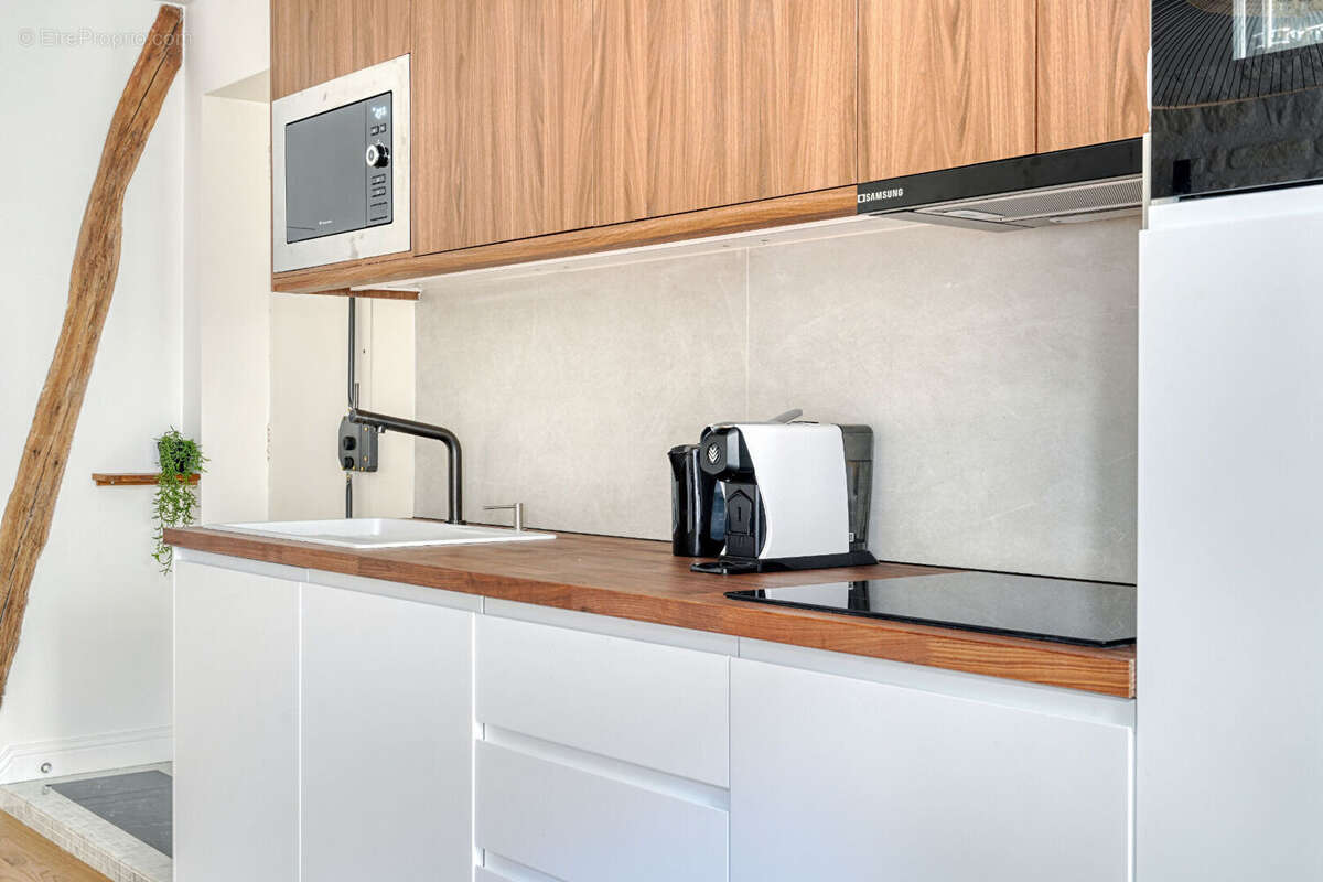 Appartement à PARIS-18E