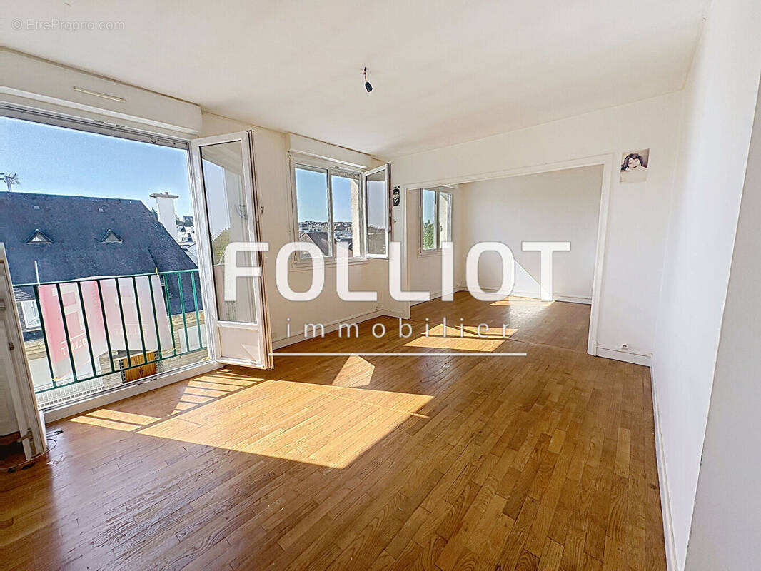 Appartement à FOUGERES