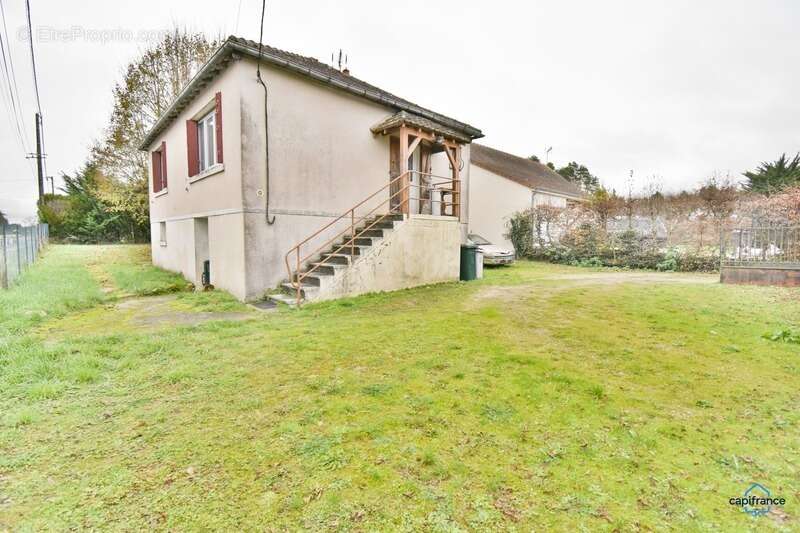 Maison à SAINT-JULIEN-DE-CHEDON