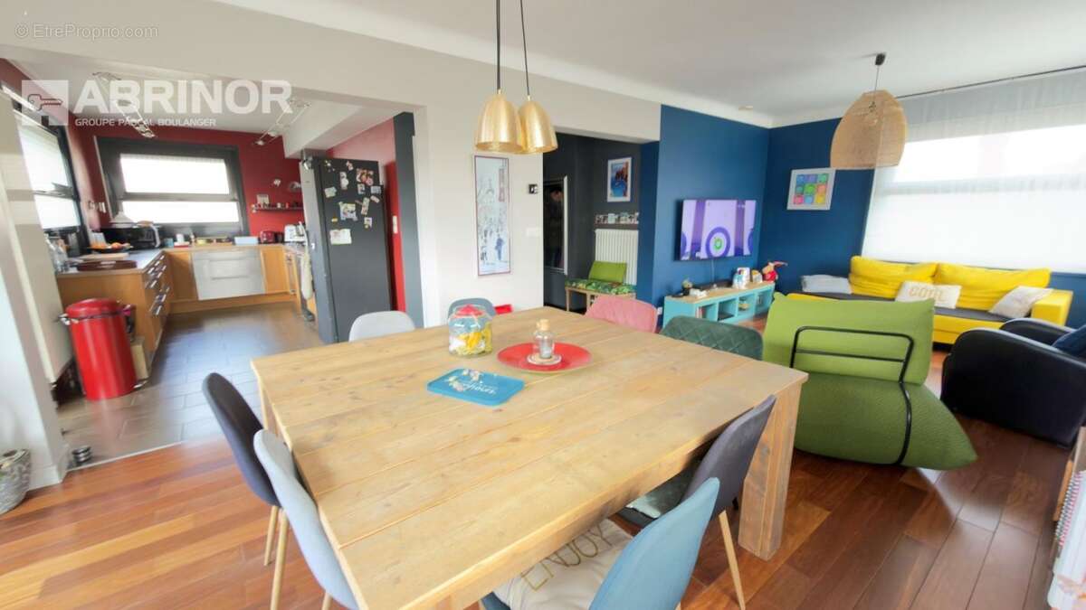 Maison à ENNETIERES-EN-WEPPES