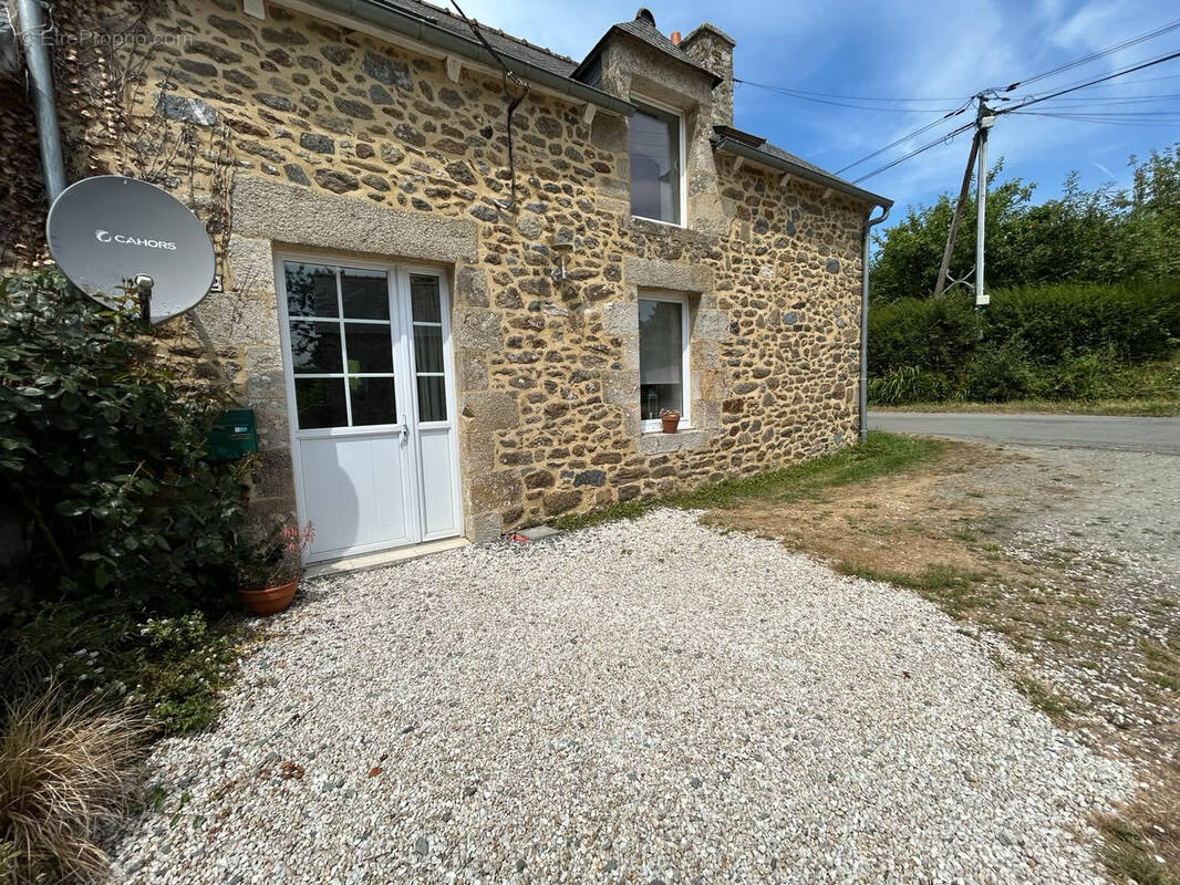 Maison à CREHEN