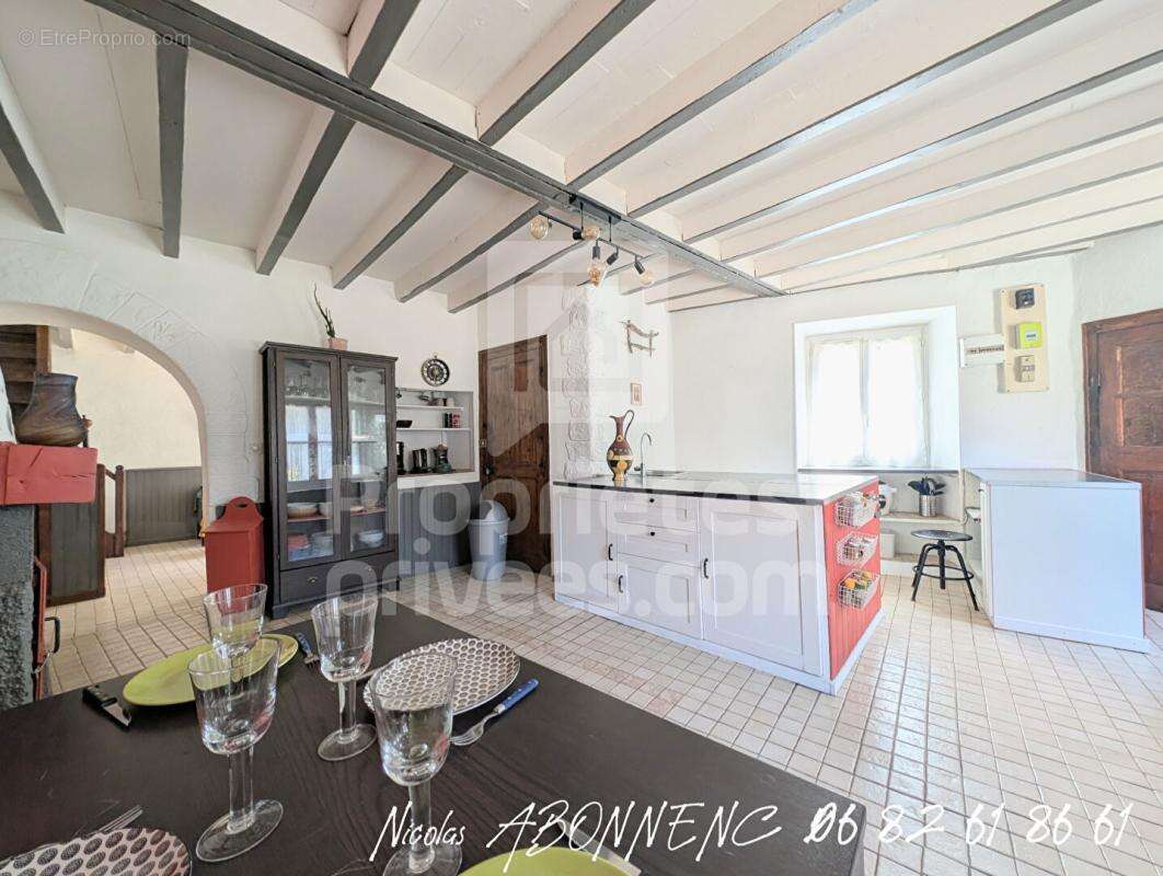 Maison Pierre Chatel 4 pièce(s) 117.60 m2 - photo 2
