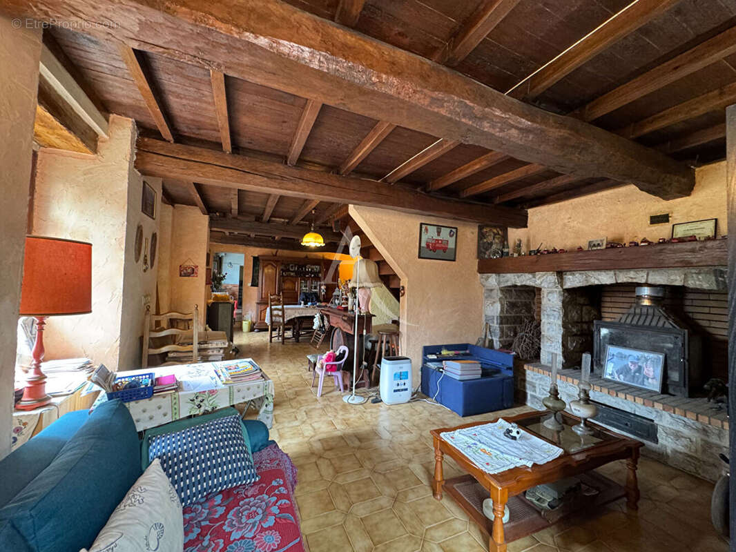 Técou . Maison de +/- 150 m² - photo 2