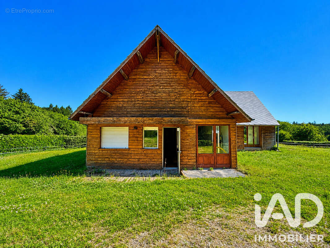 Maison 144 m² à Neuvic  - photo 2