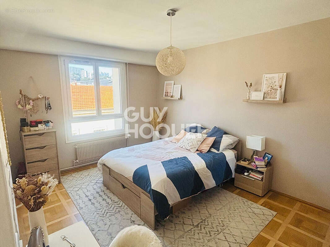 Appartement à LYON-9E