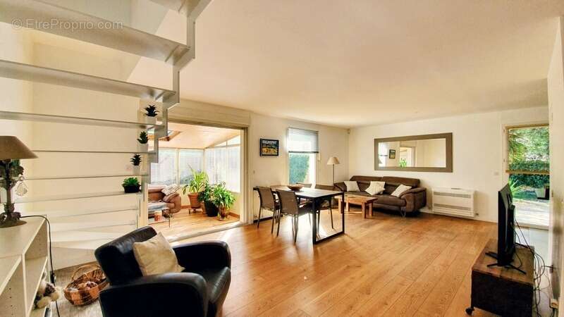 Maison à SAINT-JEAN-DE-VEDAS