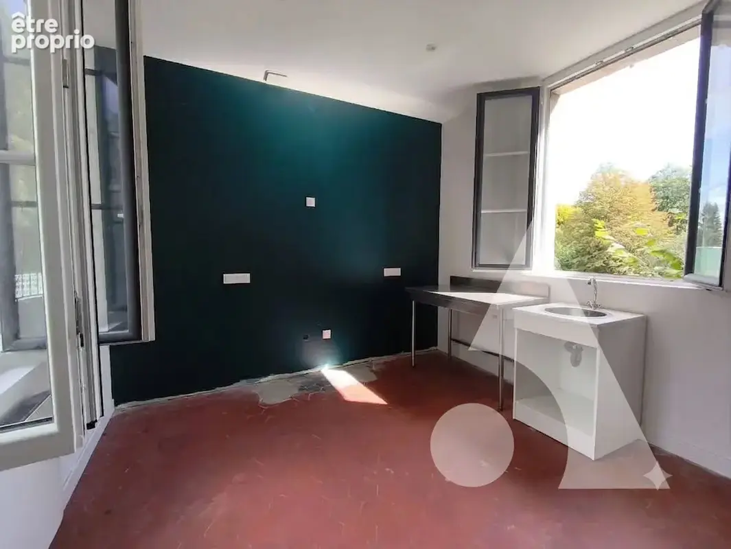 Maison rénovée 2 chambres + bureau / penderie - jardin - photo 3