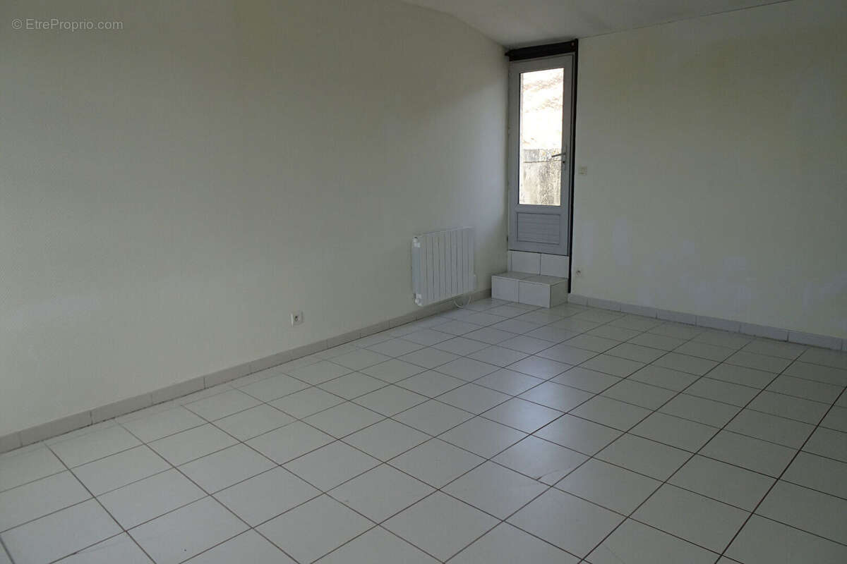 Appartement à TONNAY-CHARENTE