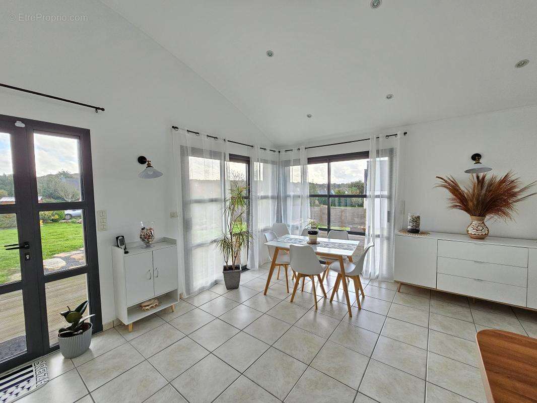 Maison à PLEUMEUR-BODOU