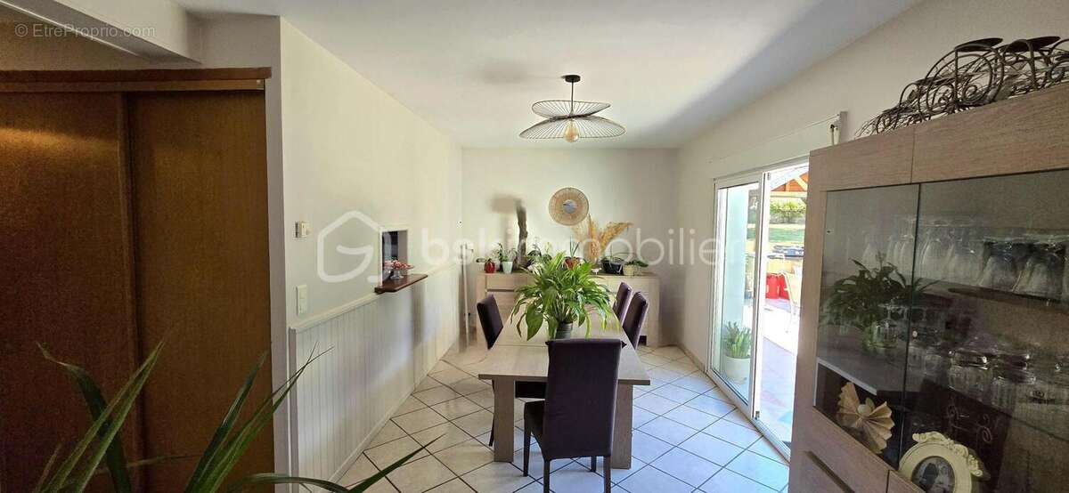 Maison à VILLELONGUE