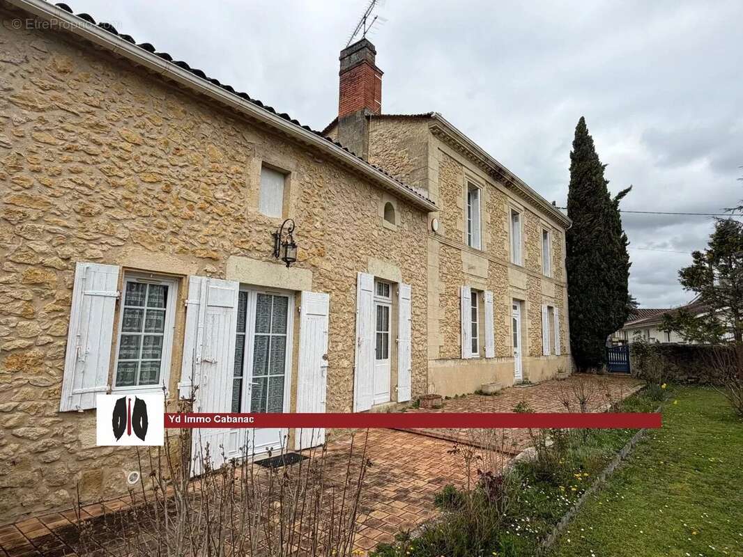 Maison à LANDIRAS