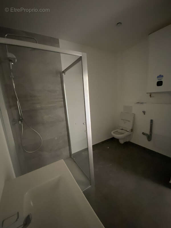 Appartement à PARAY-VIEILLE-POSTE