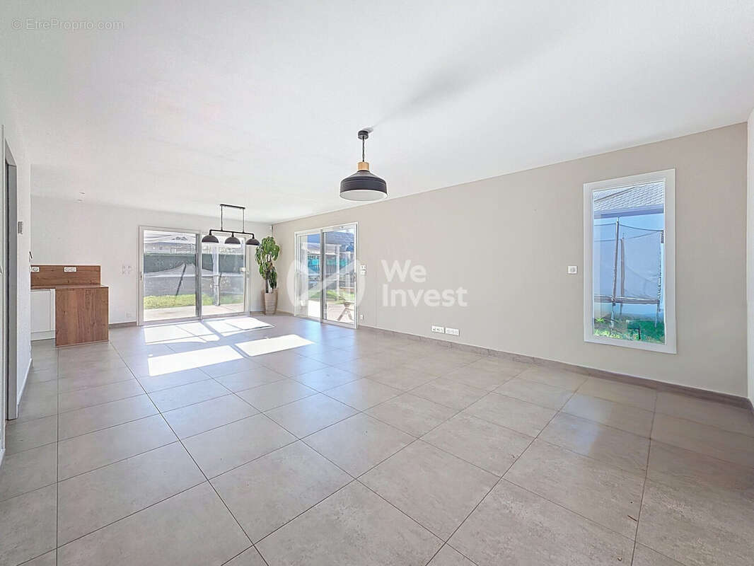 Maison à AGEN-D'AVEYRON