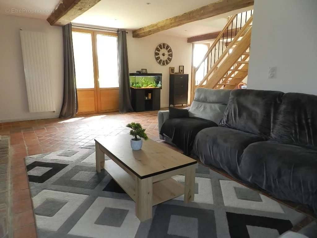 Maison à SAINT-PIERRE-SUR-DIVES