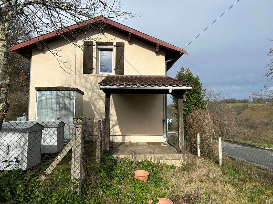 Maison à NAUSSAC