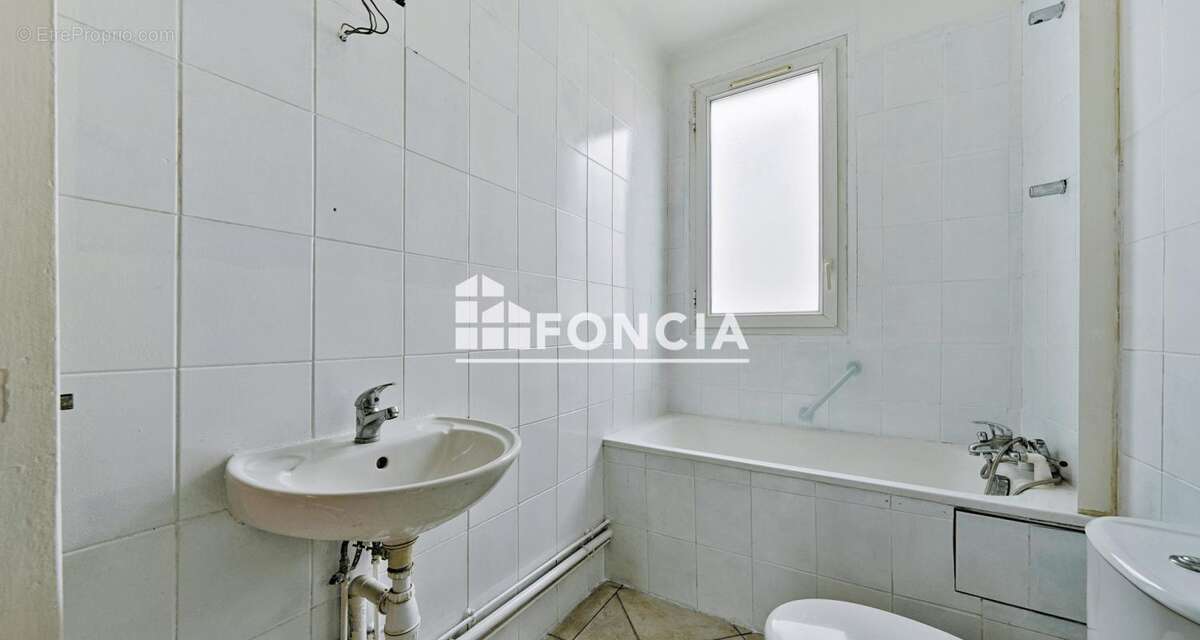 Appartement à ASNIERES-SUR-SEINE