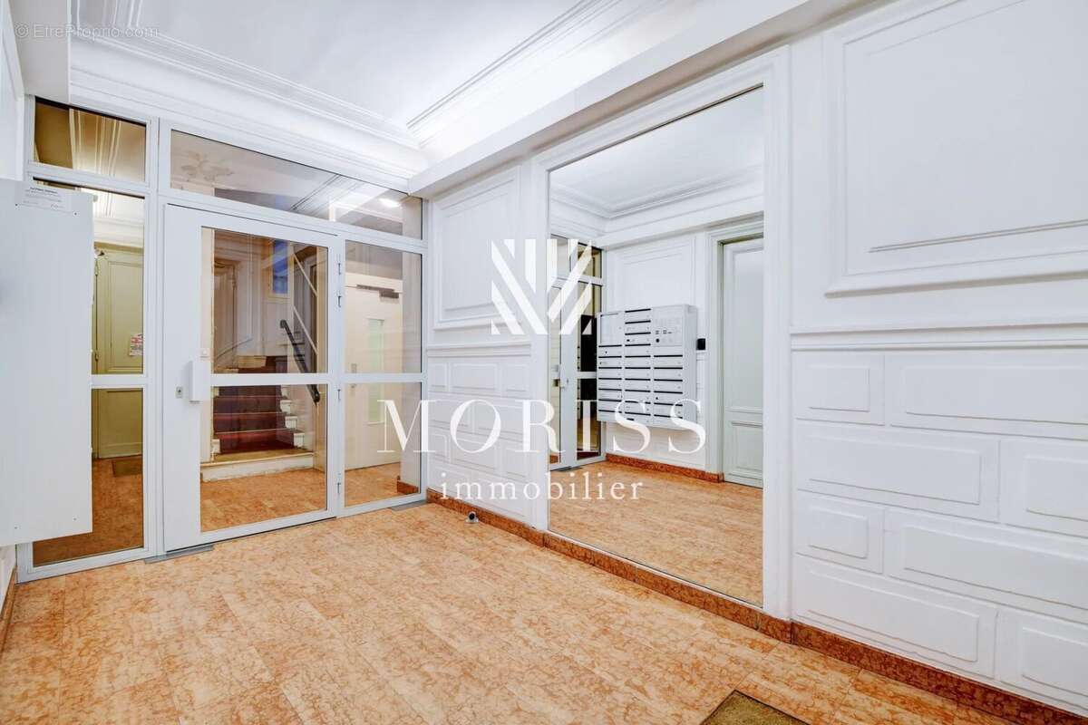 Appartement à PARIS-17E