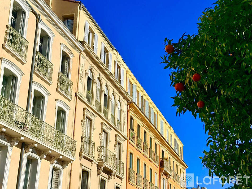 Appartement à HYERES