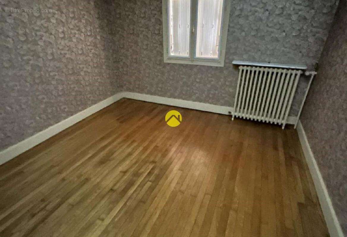 Maison à CHARENTON-DU-CHER