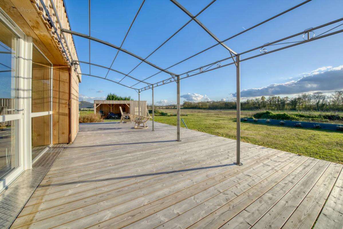 Maison à SAINTE-MEME