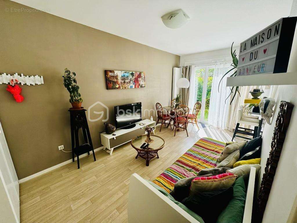 Appartement à L'HAY-LES-ROSES