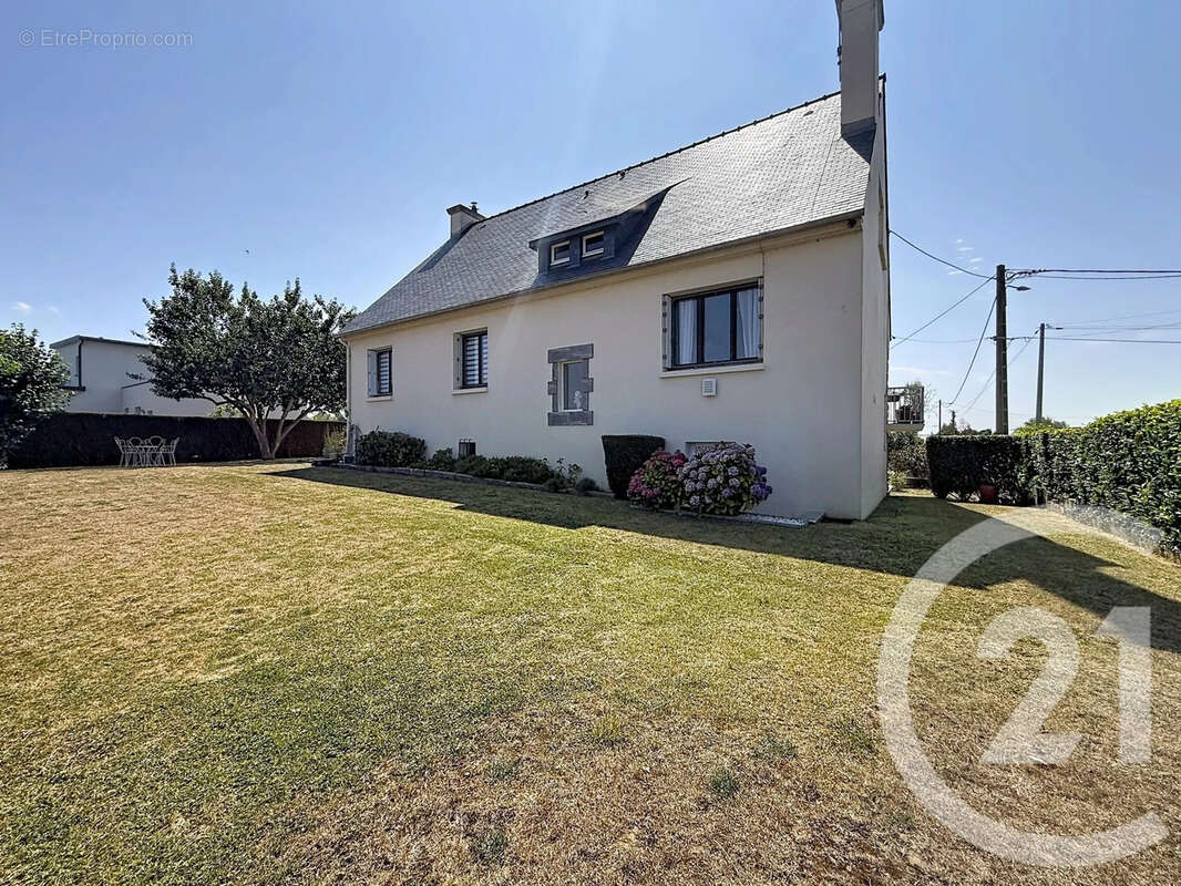 Maison 160 m² à Morieux  - photo 18