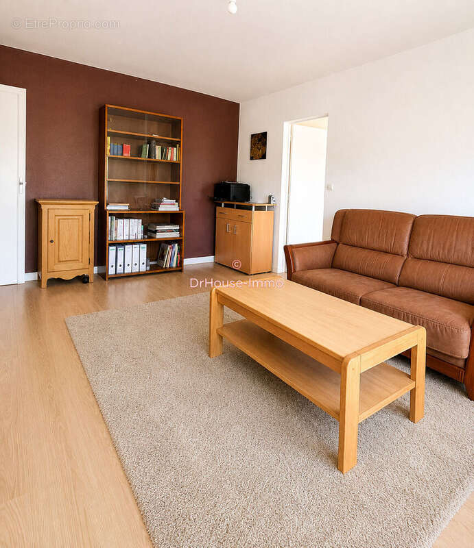 Appartement 64 m² à La Chapelle-Saint-Luc  - photo 4