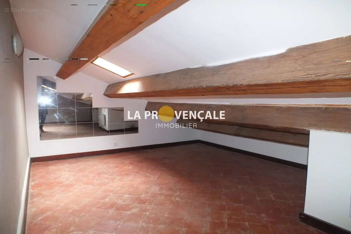 Appartement à ROUSSET