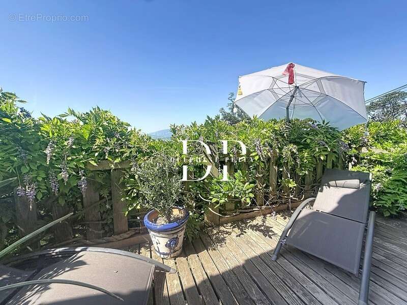 Lucinges, Maison à vendre 4 pièces de 134 m2 (74) Terrain d'env. 450 m2 - photo 14