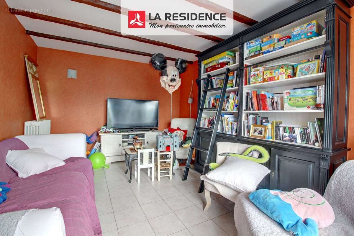 Maison à LES MUREAUX