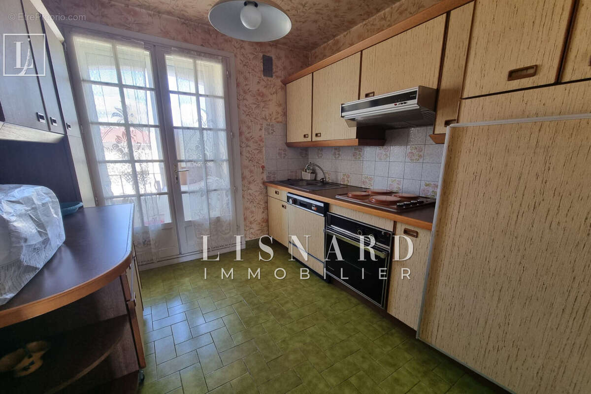 Appartement à VALLAURIS