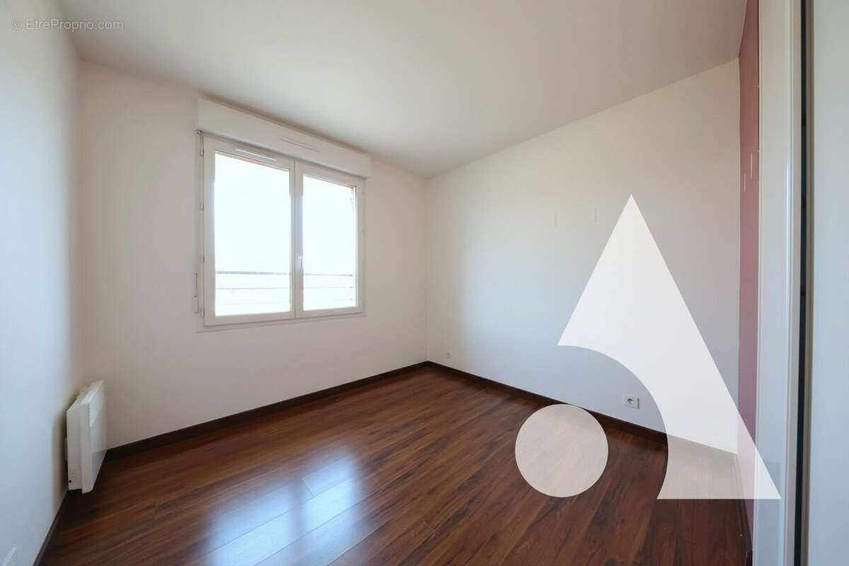 Appartement à CORBEIL-ESSONNES