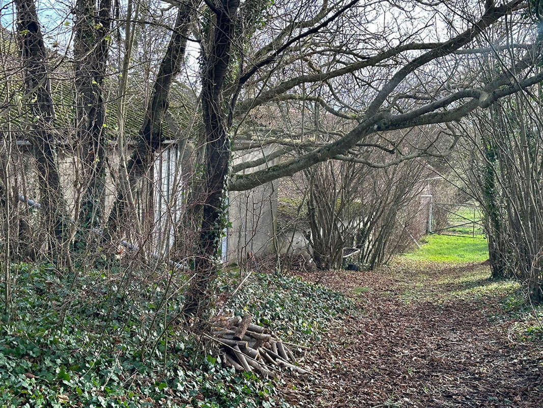 Autre à COURCELLES-EN-BASSEE