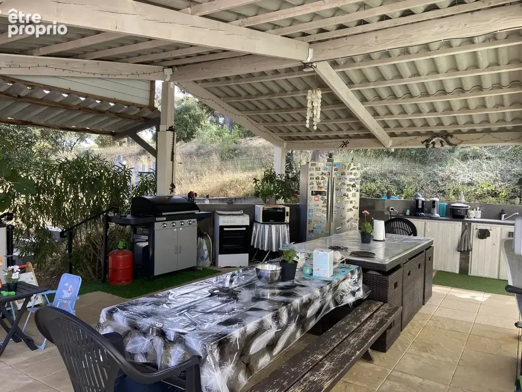 Propriété de charme avec studio, piscine couverte sur 5 000 m² de terrain - photo 4