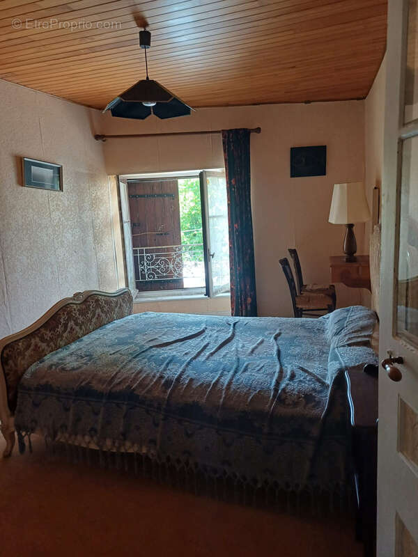 Maison à SAINT-AGREVE