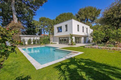 Maison à ANTIBES