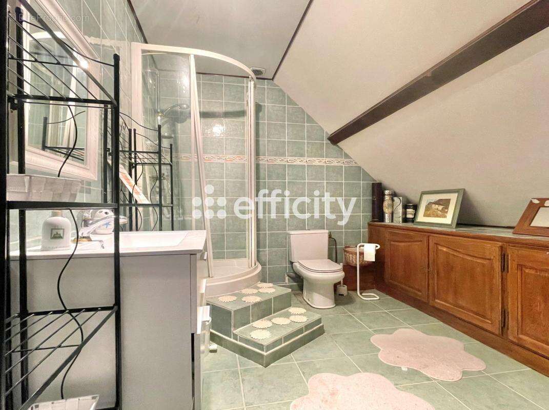 Maison à VARENNES-VAUZELLES