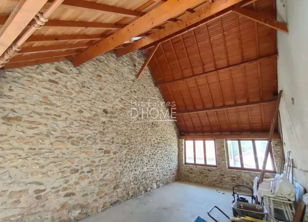 Maison à BERNAY-VILBERT