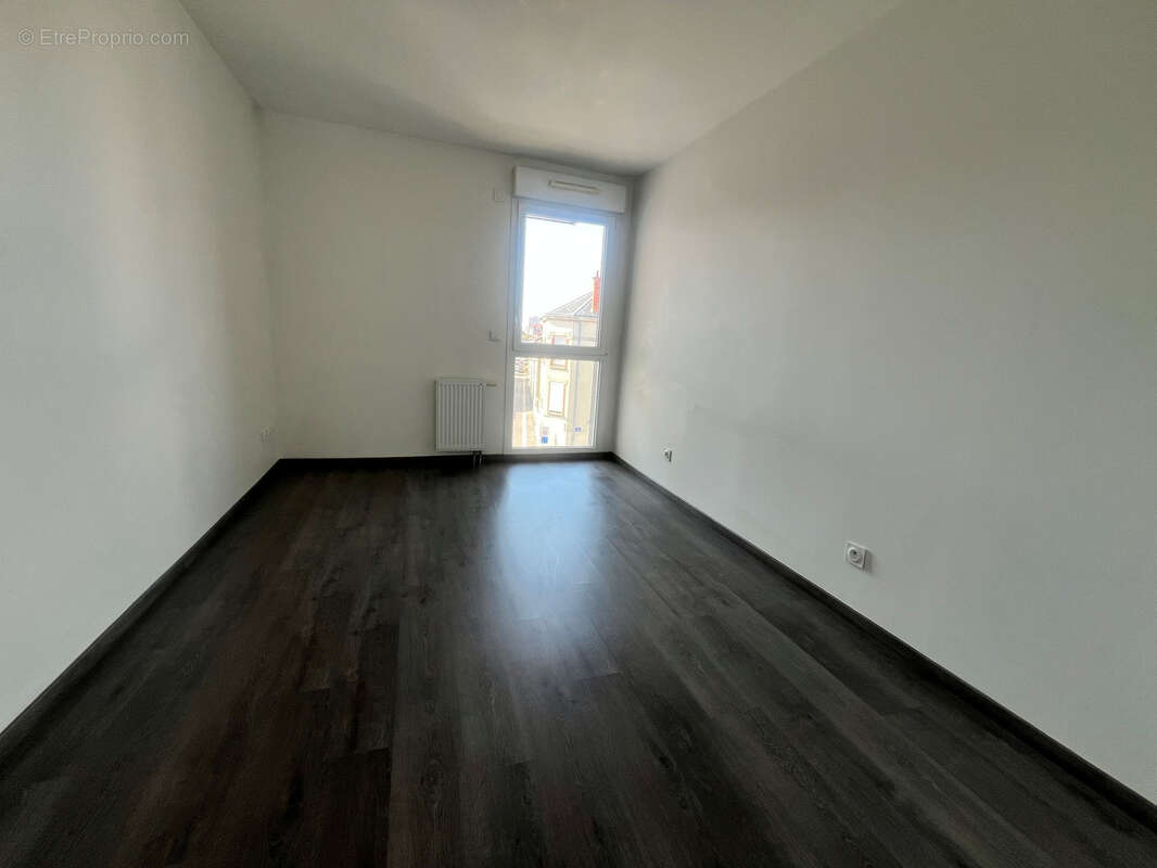 Clairmarais gare centre - appartement moderne type 2 de  50m2 + terrasse  + parking couvert - photo 7