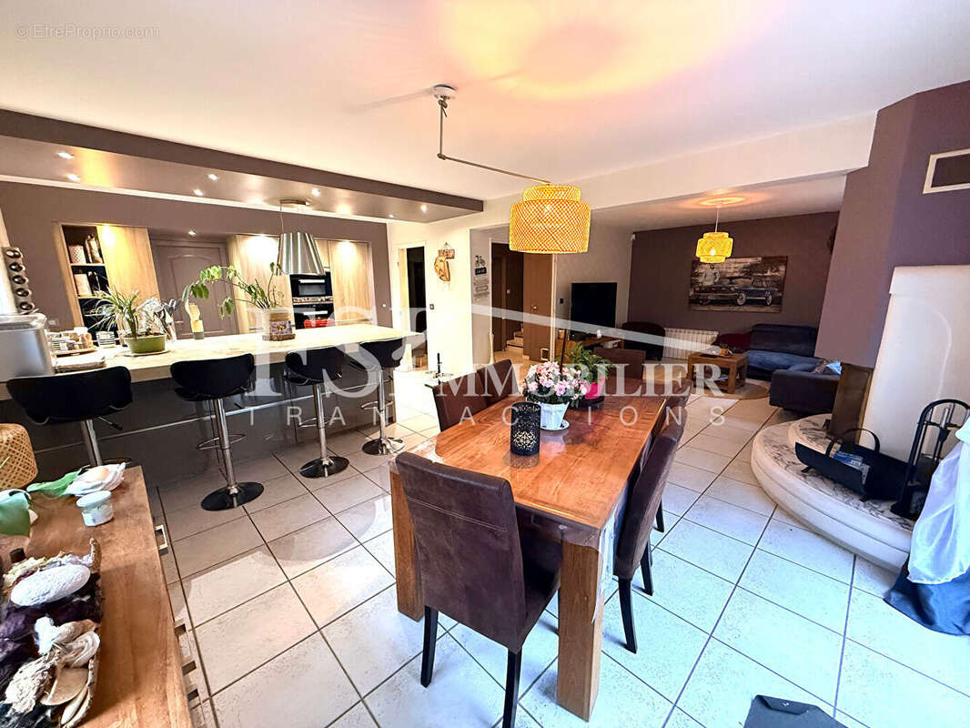 Maison à MERY-SUR-OISE