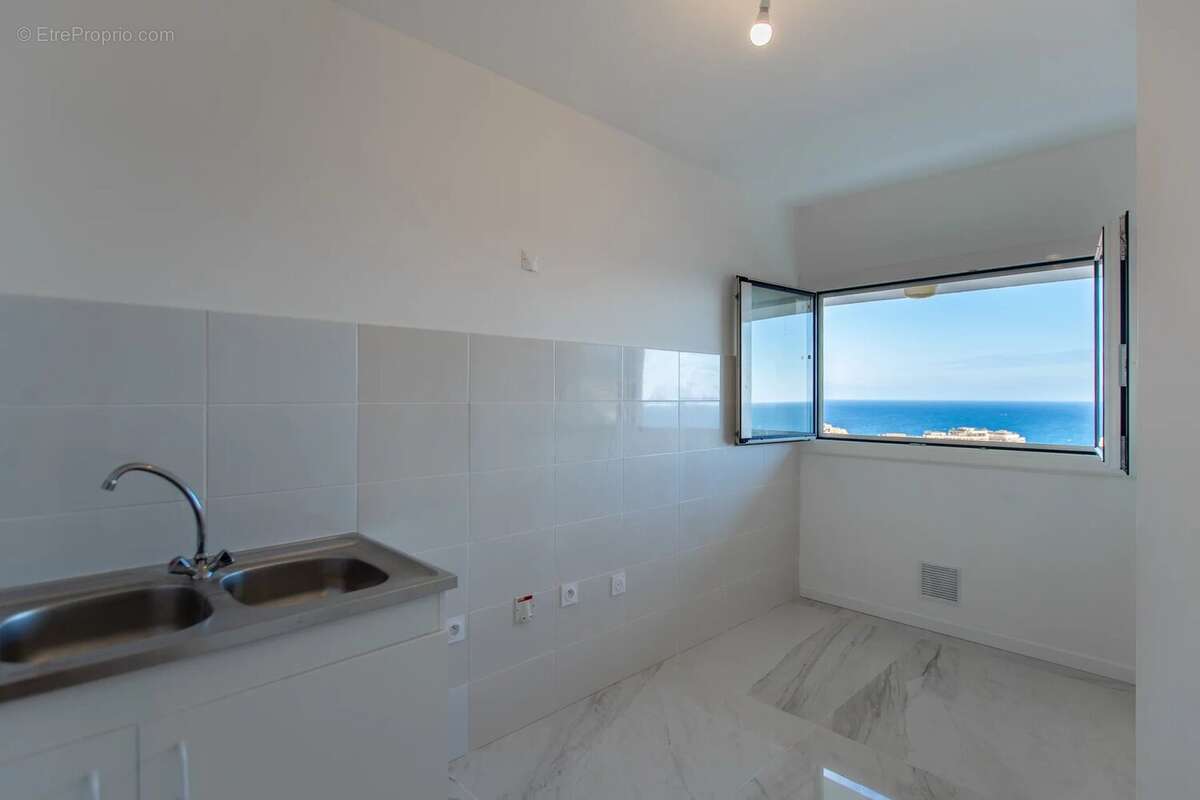 Appartement à CAP-D'AIL