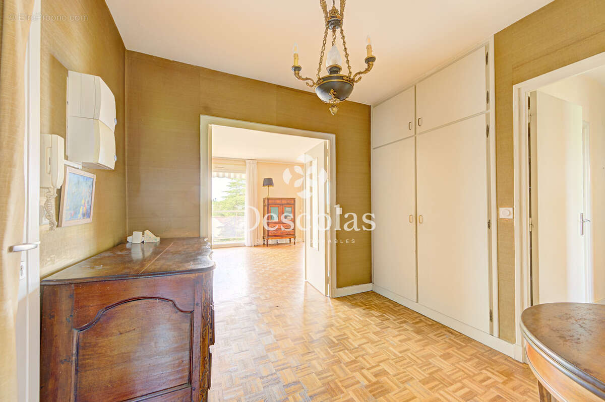 Appartement - 116 m2 - 5 pièces - photo 14