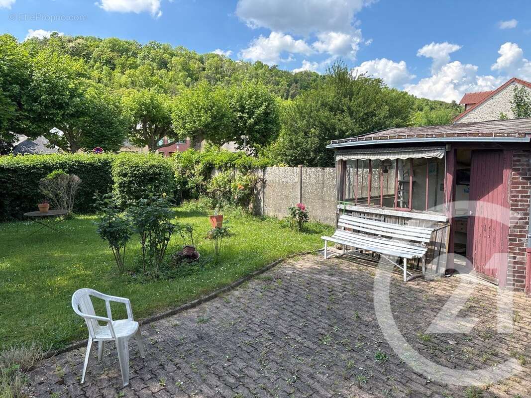 Maison à IVRY-LA-BATAILLE