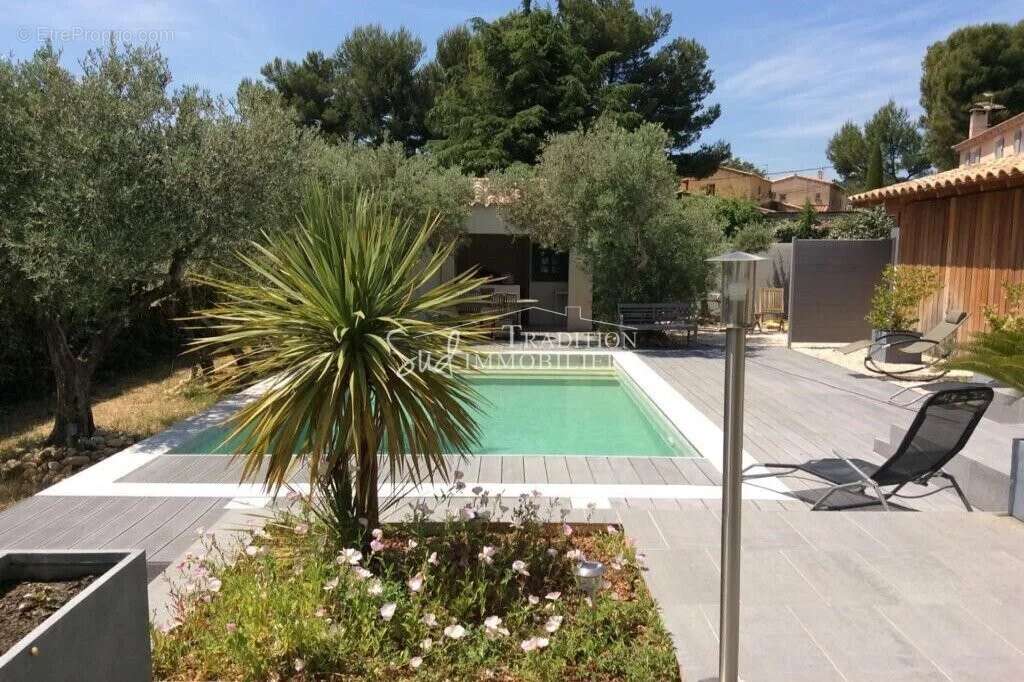 Maison à MAUSSANE-LES-ALPILLES