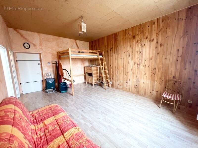 Appartement bourgeois à vendre 3 pièces 2 chambres 77m2 porte de la Saunerie MANOSQUE (04) - photo 4