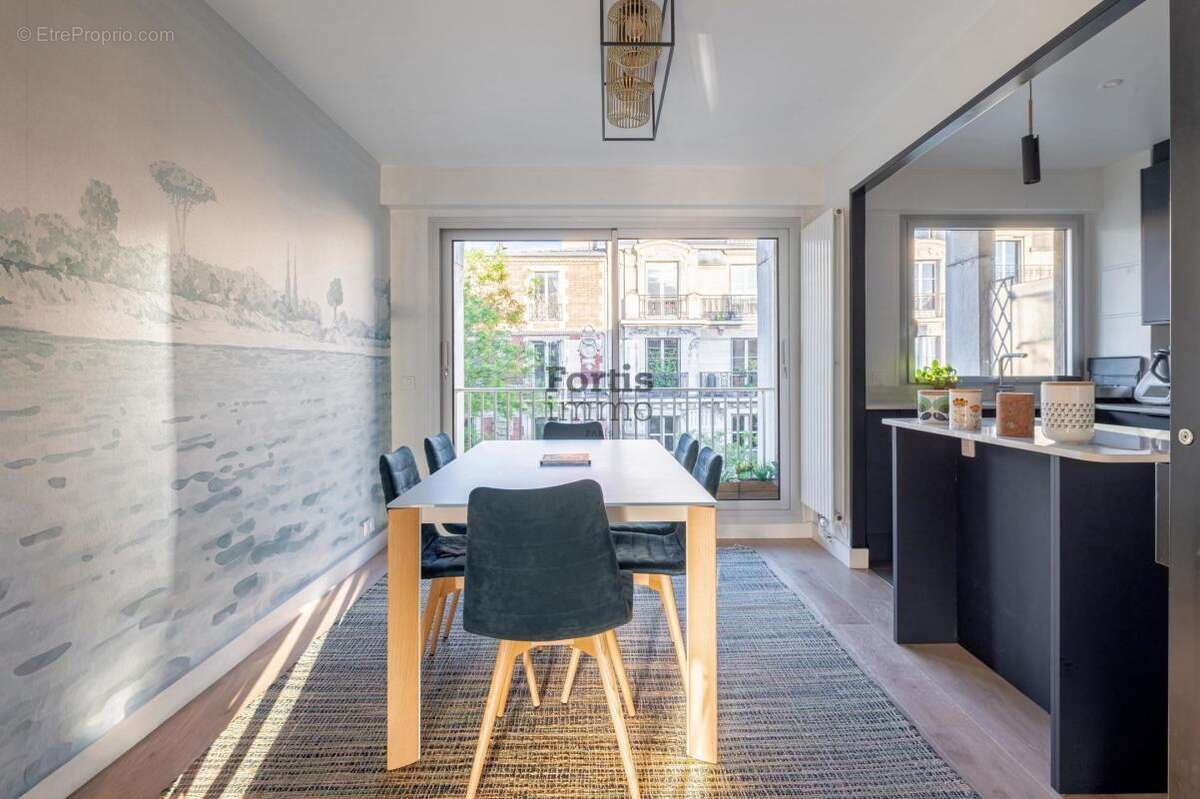 Appartement à PARIS-18E