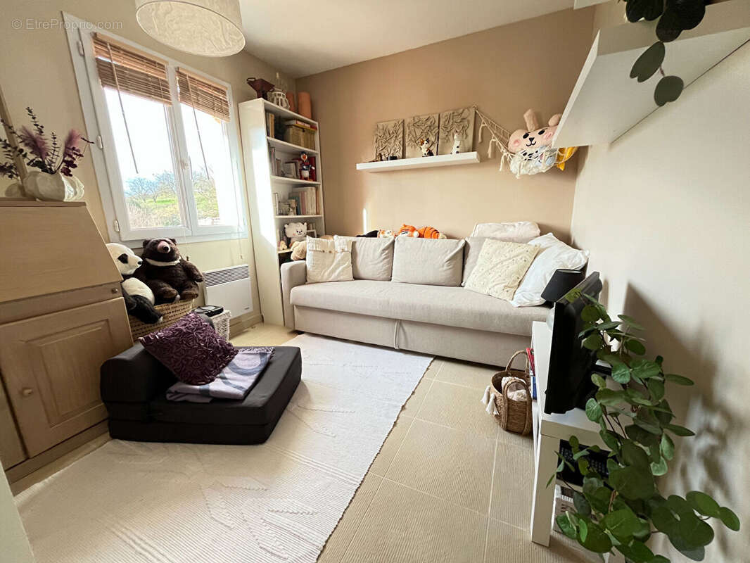 Maison à SAINT-CYR-SUR-LE-RHONE