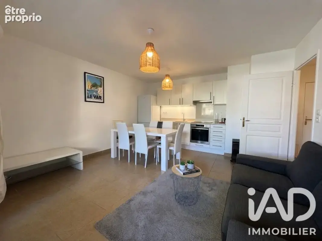 Photo 1 - Appartement à LA VALETTE-DU-VAR