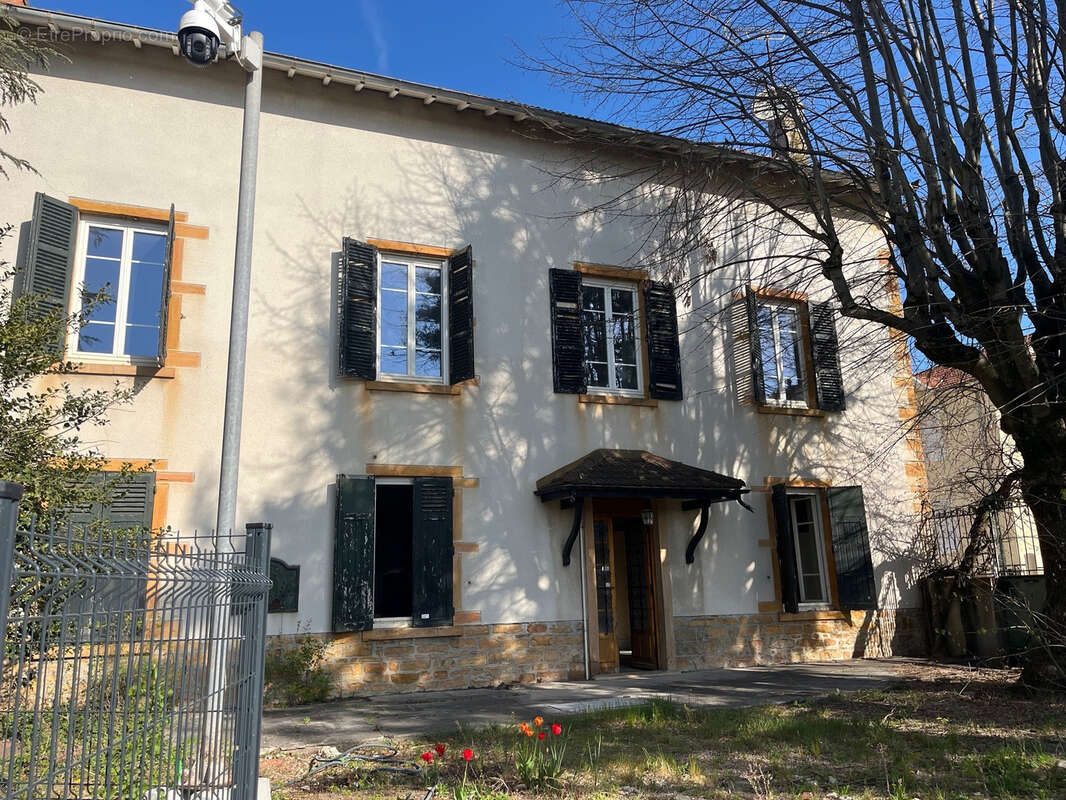 Maison à LIMAS